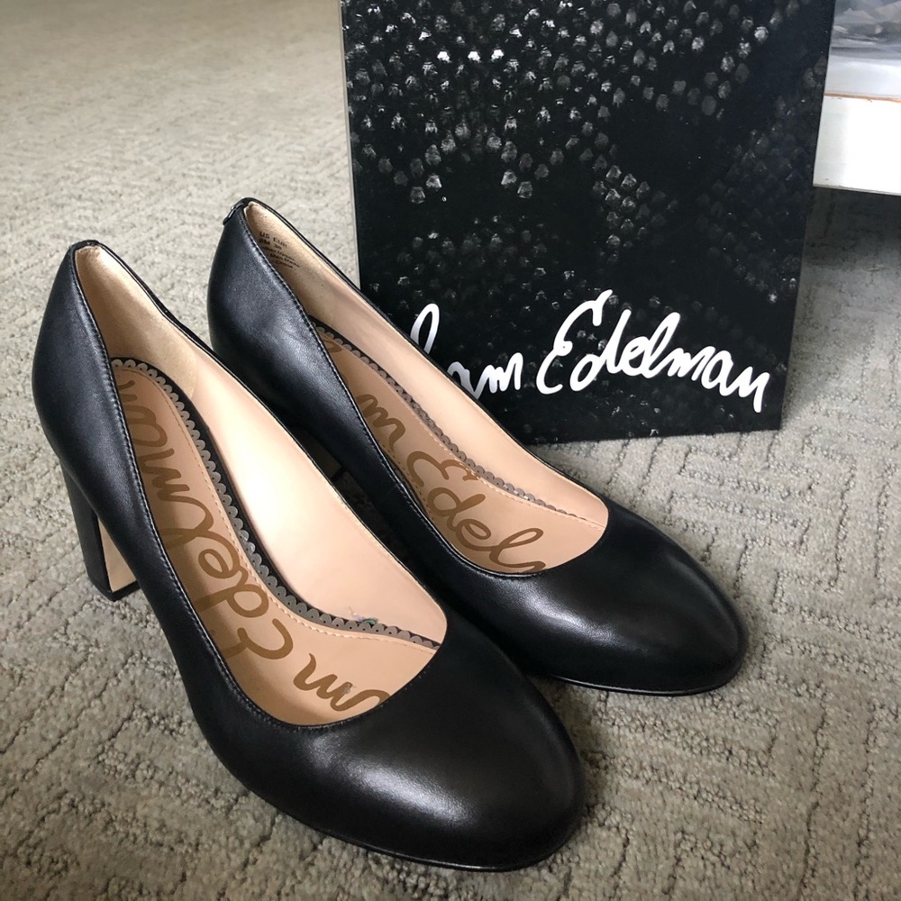 Sam Edelman Solid black leather heel